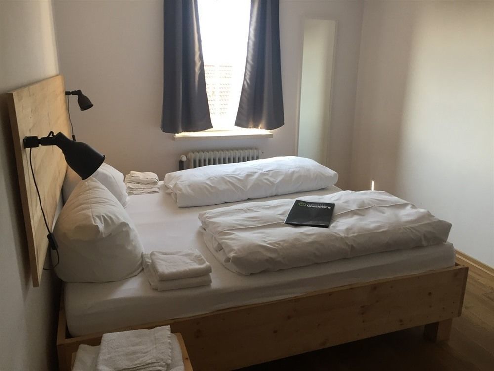 วัทท์ลอดจ์ Bed & Breakfast นอร์เดน ภายนอก รูปภาพ